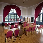 Erzsebet Kiralyne Szalloda 3* Gödöllő