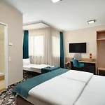 Erzsebet Kiralyne Szalloda 3*