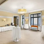Erzsebet Kiralyne Szalloda 酒店