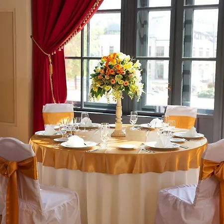 Erzsebet Kiralyne Szalloda Hotel 3*