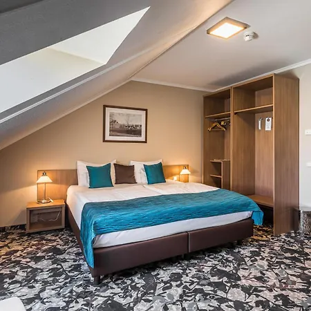 Erzsebet Kiralyne Szalloda Hotel Gödöllő