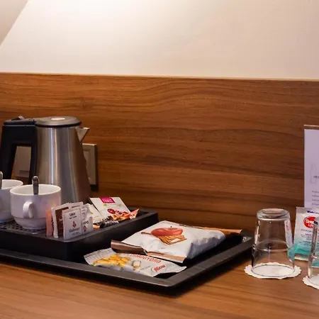 Erzsebet Kiralyne Szalloda Hotel 3*