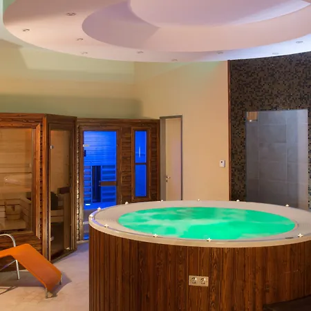 Erzsebet Kiralyne Szalloda Hotel Gödöllő