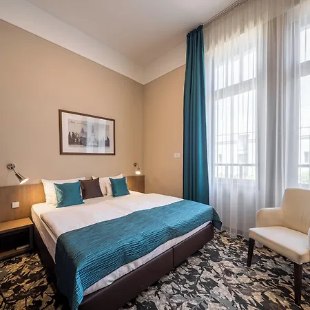 Hotel Erzsebet Kiralyne Szalloda