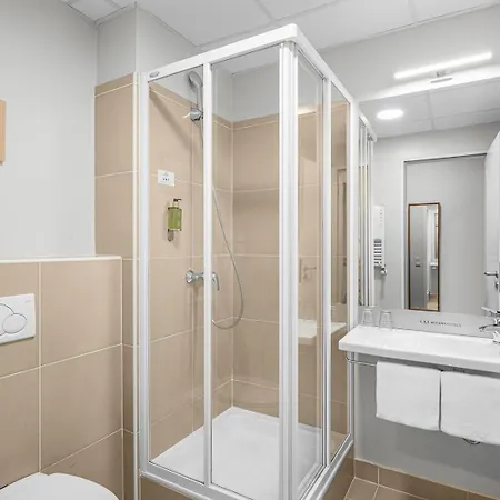 Hotell Erzsebet Kiralyne Szalloda