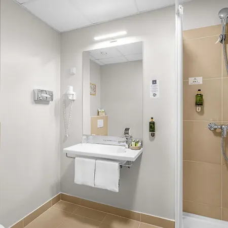 Erzsebet Kiralyne Szalloda 3*