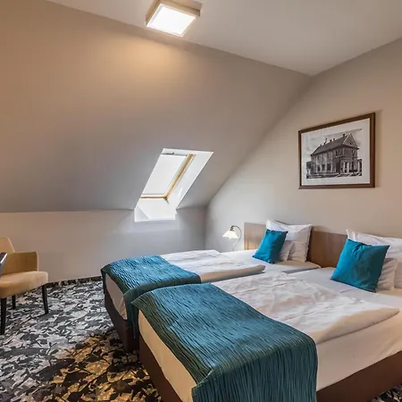 Erzsebet Kiralyne Szalloda Hotel 3*