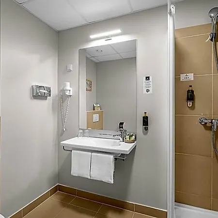 Erzsebet Kiralyne Szalloda Hotel 3*