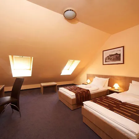Hotel Erzsebet Kiralyne Szalloda