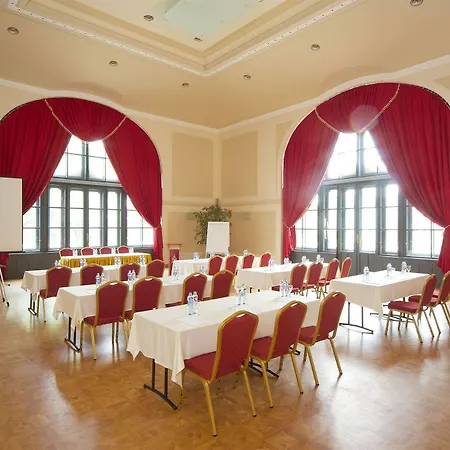 Erzsebet Kiralyne Szalloda Hotel 3*