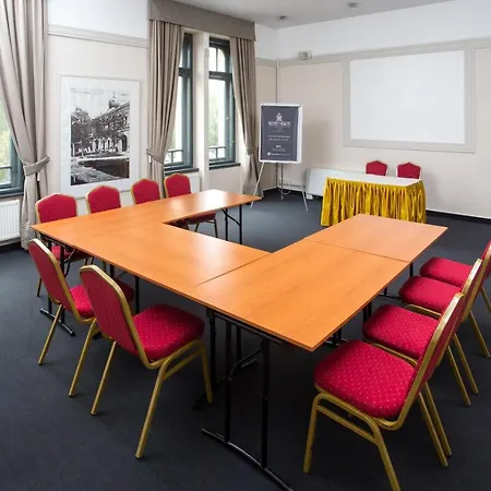 Hotel Erzsebet Kiralyne Szalloda 3*