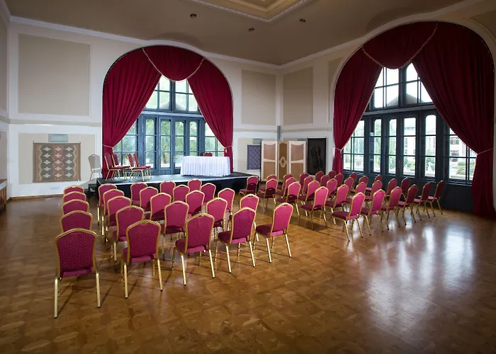 Erzsebet Kiralyne Szalloda Hotel Gödöllő