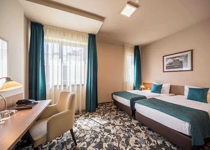 Erzsebet Kiralyne Szalloda 3*