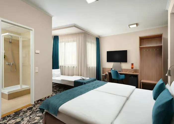 Erzsebet Kiralyne Szalloda 3*