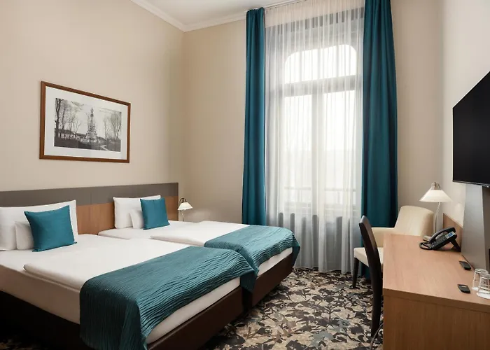 Erzsebet Kiralyne Szalloda Hotel 3*