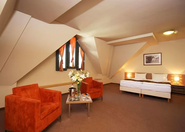 Erzsebet Kiralyne Szalloda Hotell