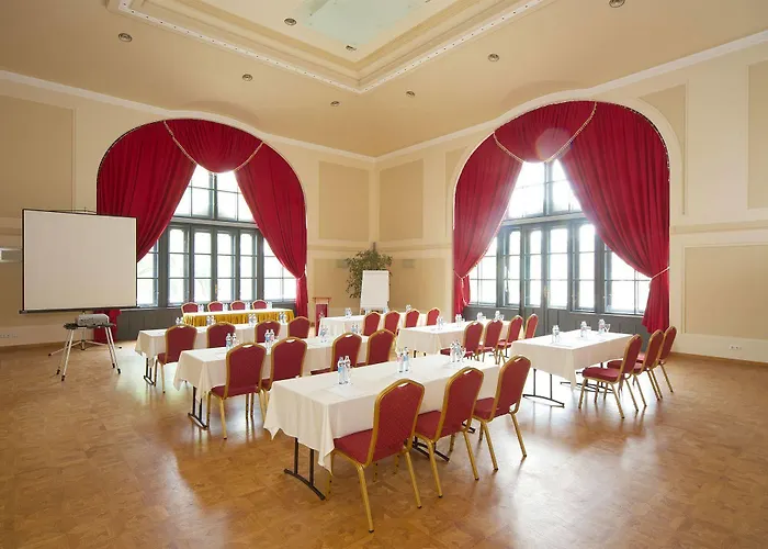 Erzsebet Kiralyne Szalloda Hotell 3*